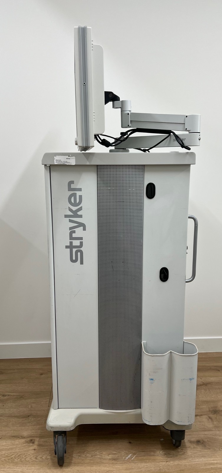 Stryker Endoscopy OR Tower Complete - Excellent