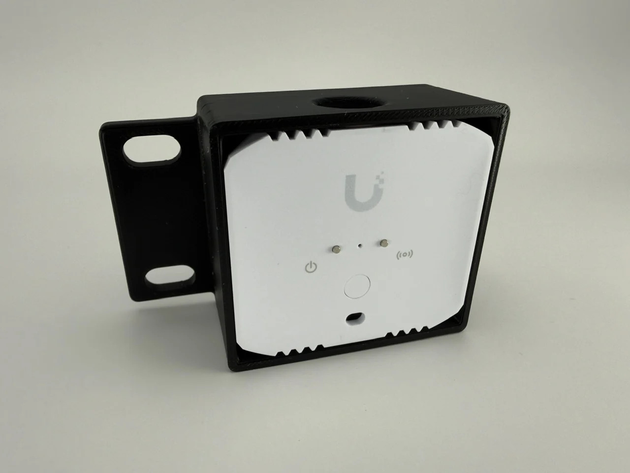 Ubiquiti Environmental Sensor 1U Rack Mount
