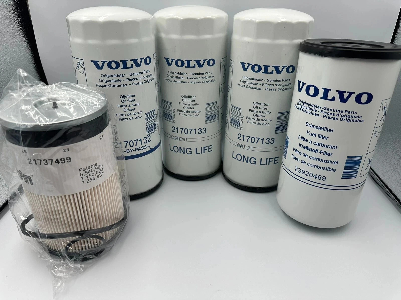 Genuine Filter Kit Volvo D12, D13 2*21707133/21707132/ 23920469/ 21737499