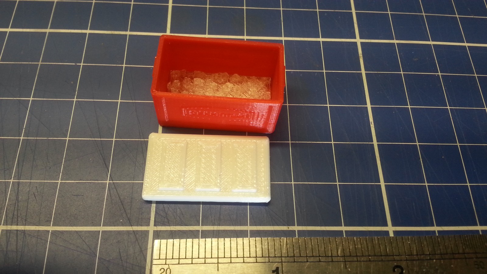 1:24 Scale Model Red Cooler For RC Micro Crawler Garage Accessory Free Ice!