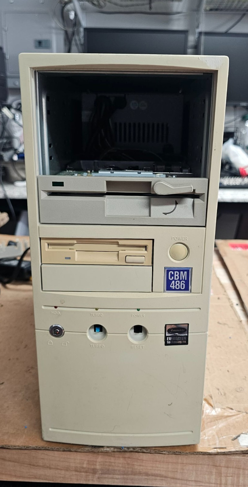 Vintage Retro Gaming 80486 VLB Vesa FIC 486-GVT-2 Evergreen Overdrive 32Mb RAM 2