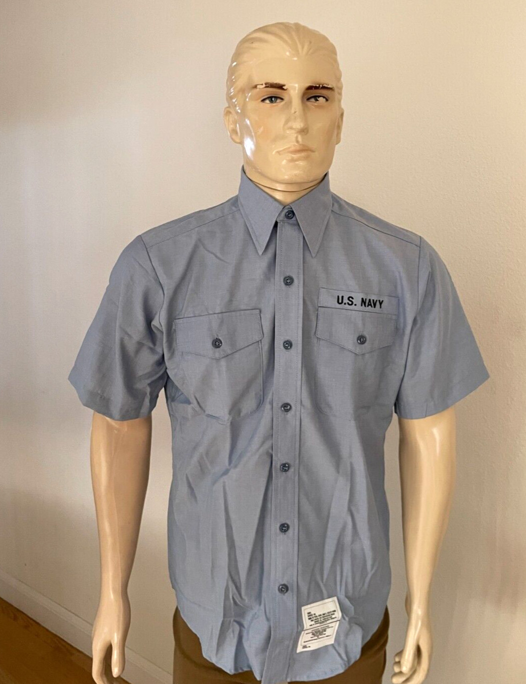 GENUINE US NAVY SHORT SLEEVE CHAMBRAY MAN'S UTILITY WORK SHIRT (LARGE) NIB
