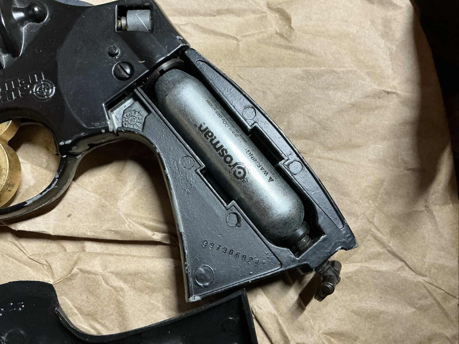 Crossman 357 pellet gun pistol Needs A Spring Adjust, Does Fire Functional