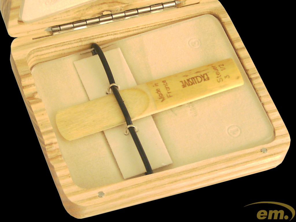 tenor saxophone reed case for 6 reeds