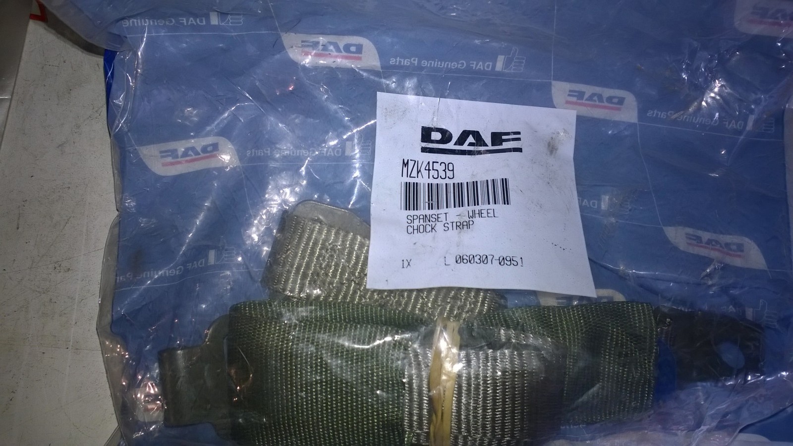 LEYLAND DAF CHOCK STRAP P/N MZK4539