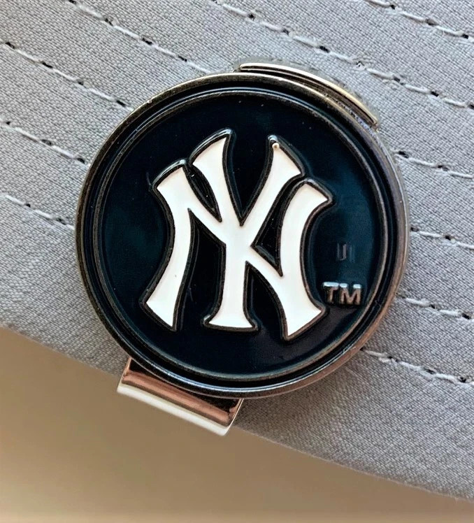 New New York Yankees Golf Ball Marker with Magnetic Hat Clip