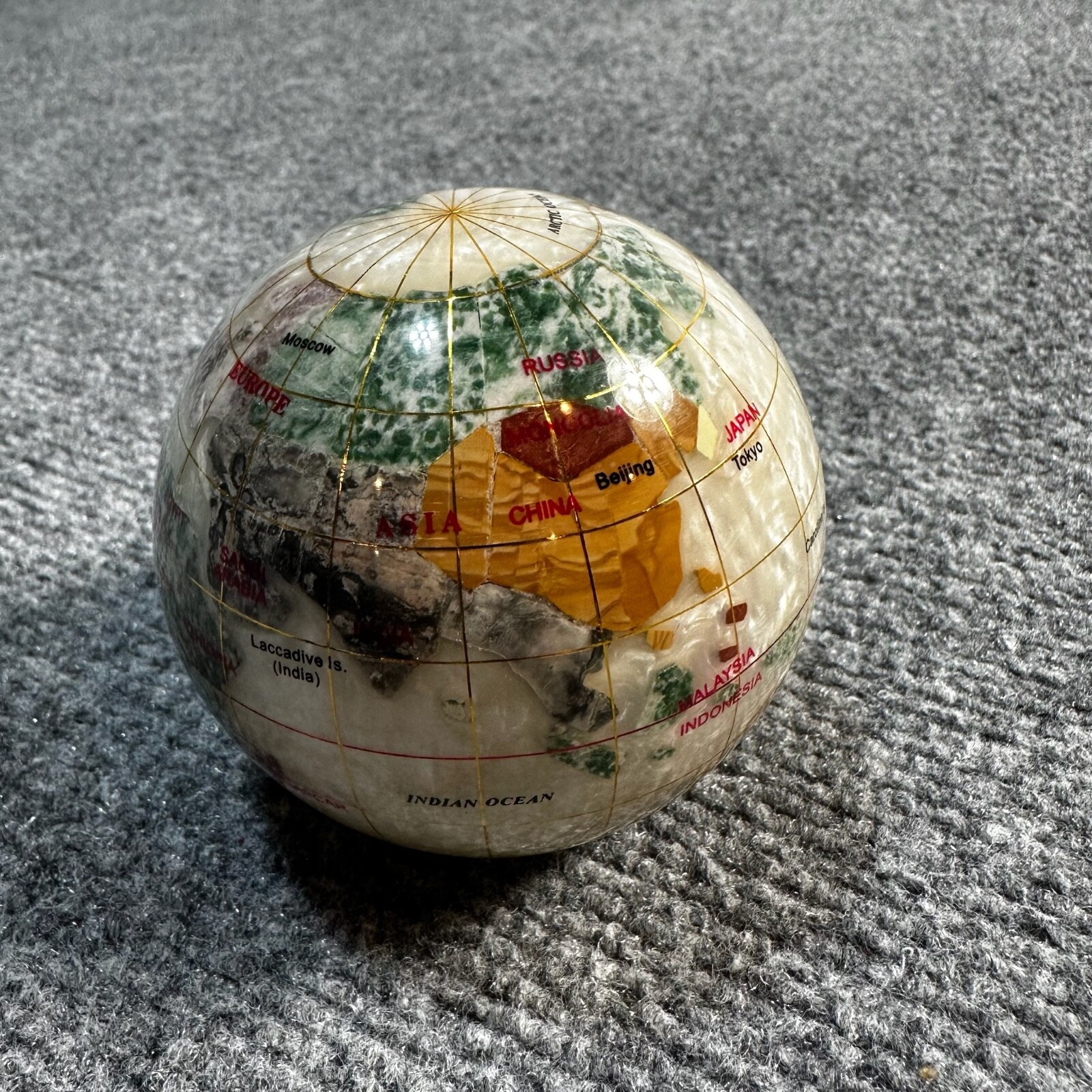 NEW Globe Gemstone World Map Ocean Desktop Boxed