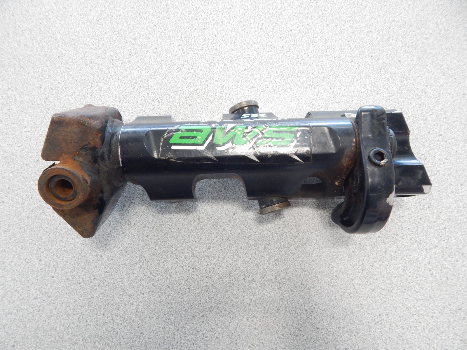 Arctic Cat Snowmobile 2005-2006 Firecat Sabercat Left Steering Spindle 1703-725