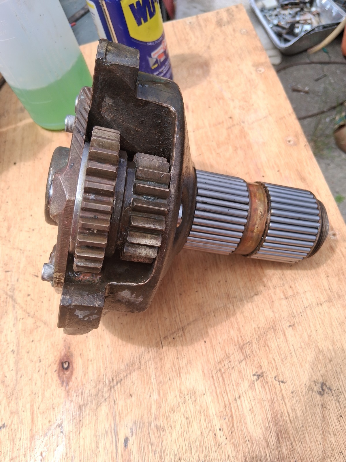 (2) Barient 28 Non Self Tailing Winches