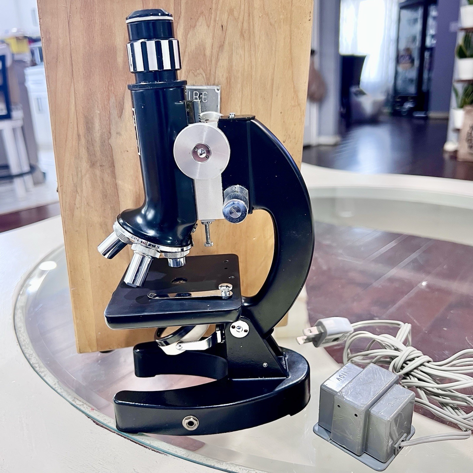 Vintage Empire Zoom Microscope 50X-1200X Illuminated Made In Japan W/ Wooden Box