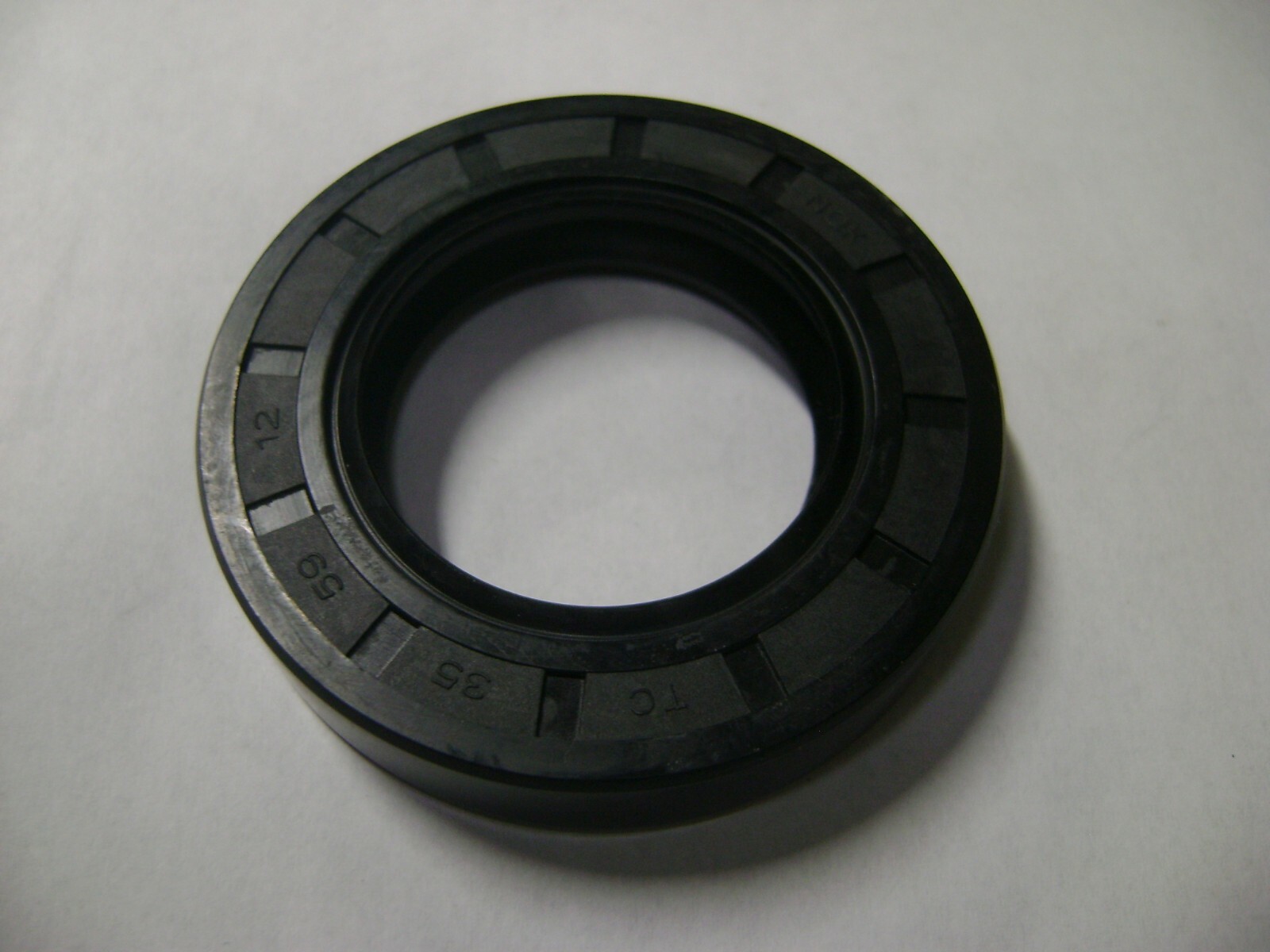 NEW TC 35X59X12 DOUBLE LIPS METRIC OIL / DUST SEAL 35mm X 59mm X 12mm