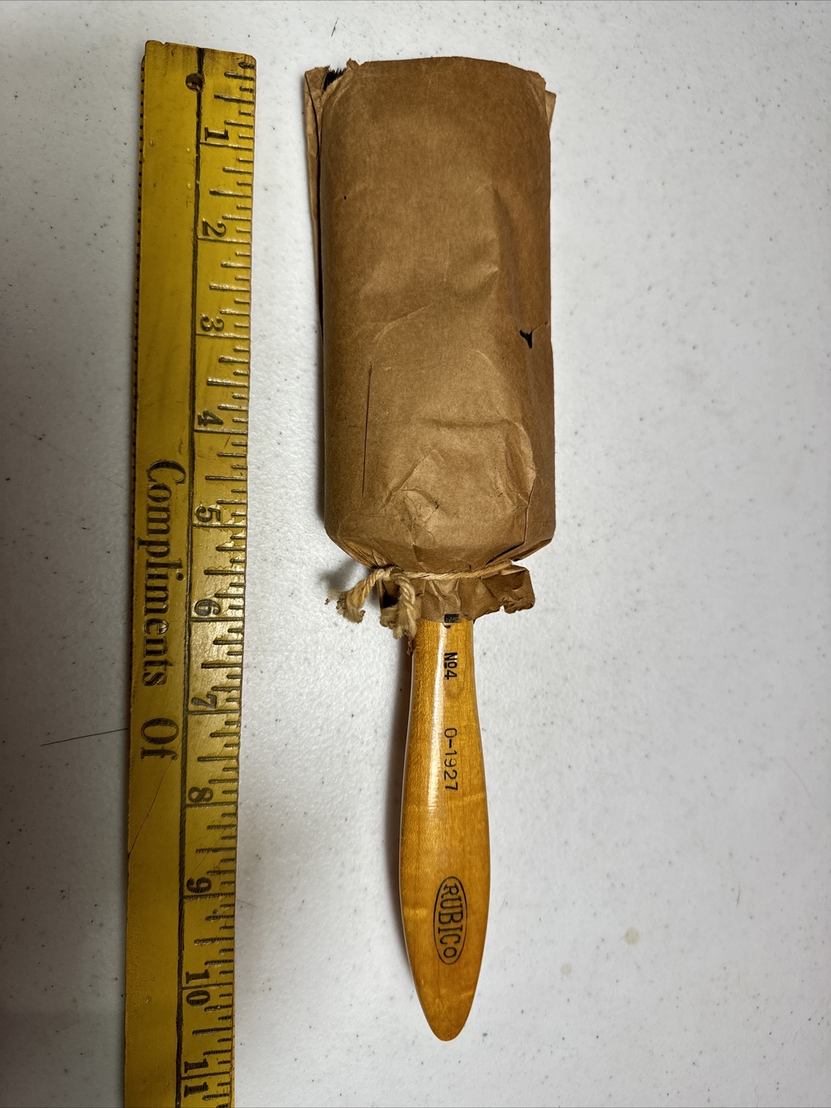 Rare Oval Rubico No 4 0-1927   Wood Handle Paint Brush  NOS A131
