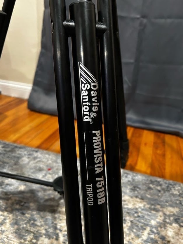 Davis & Sanford ProVista 7518B Tripod