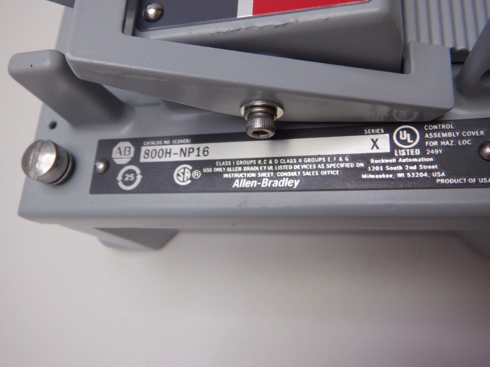 Allen Bradley 800H-2HJM7 Pushbutton Station Assembled