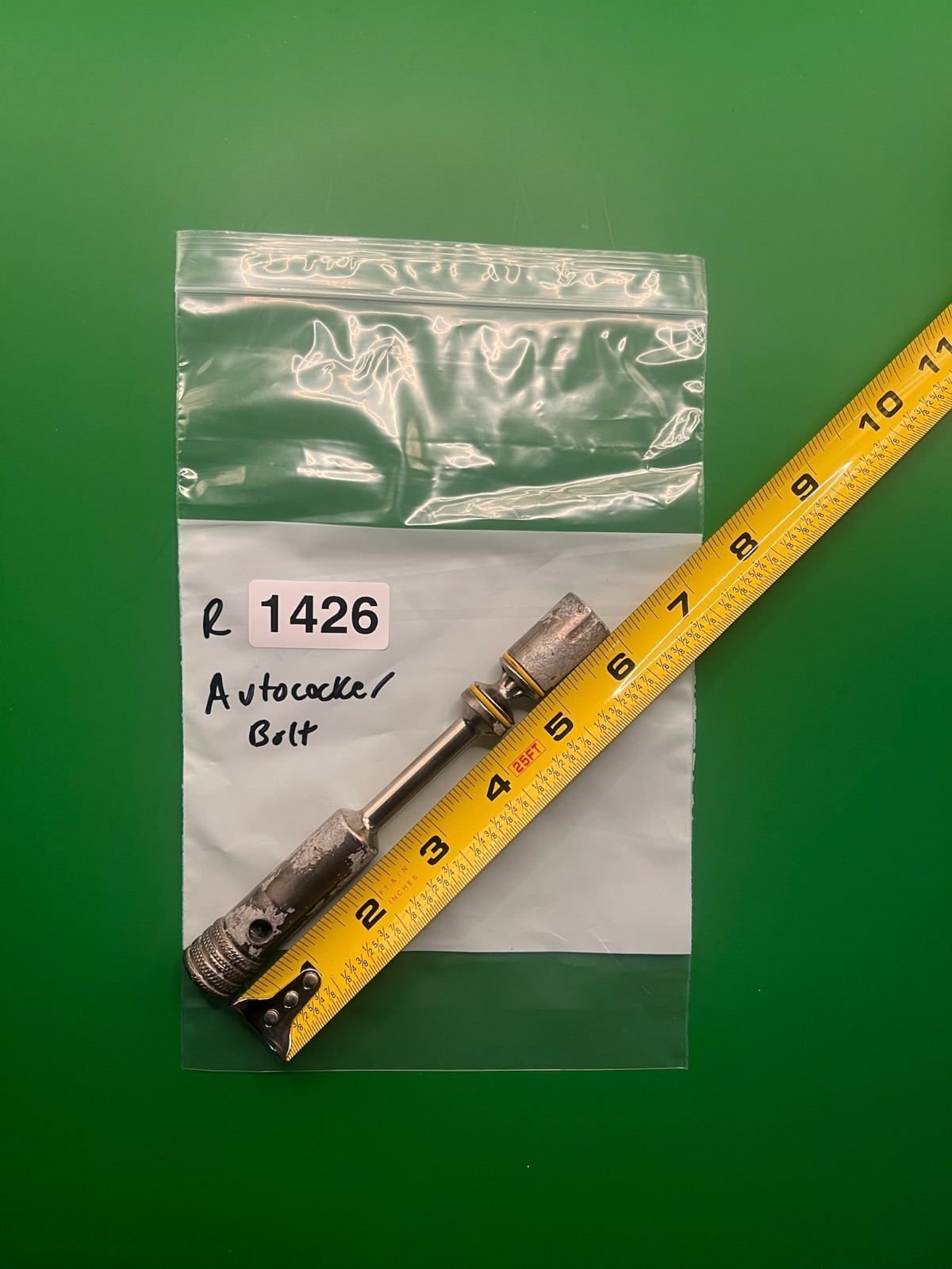 Autococker Bolt