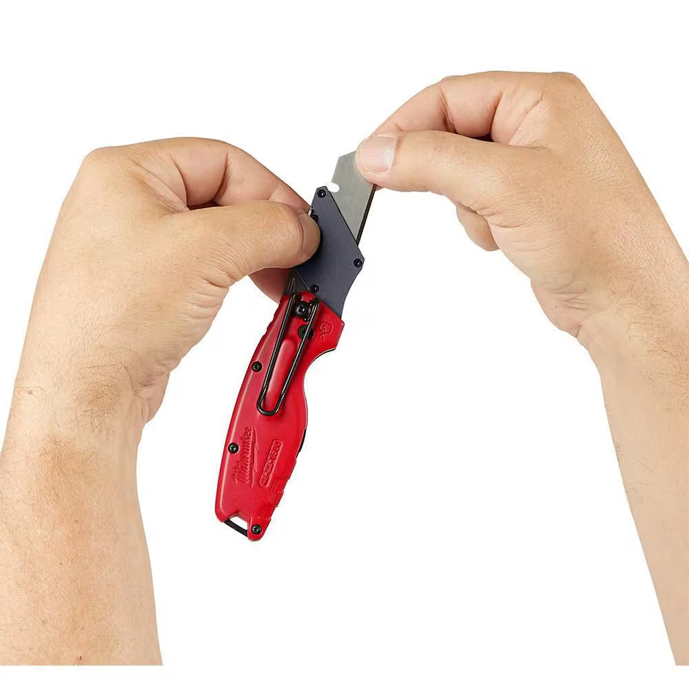 FASTBACK Compact Folding Utility Knife with General Purpose Blade