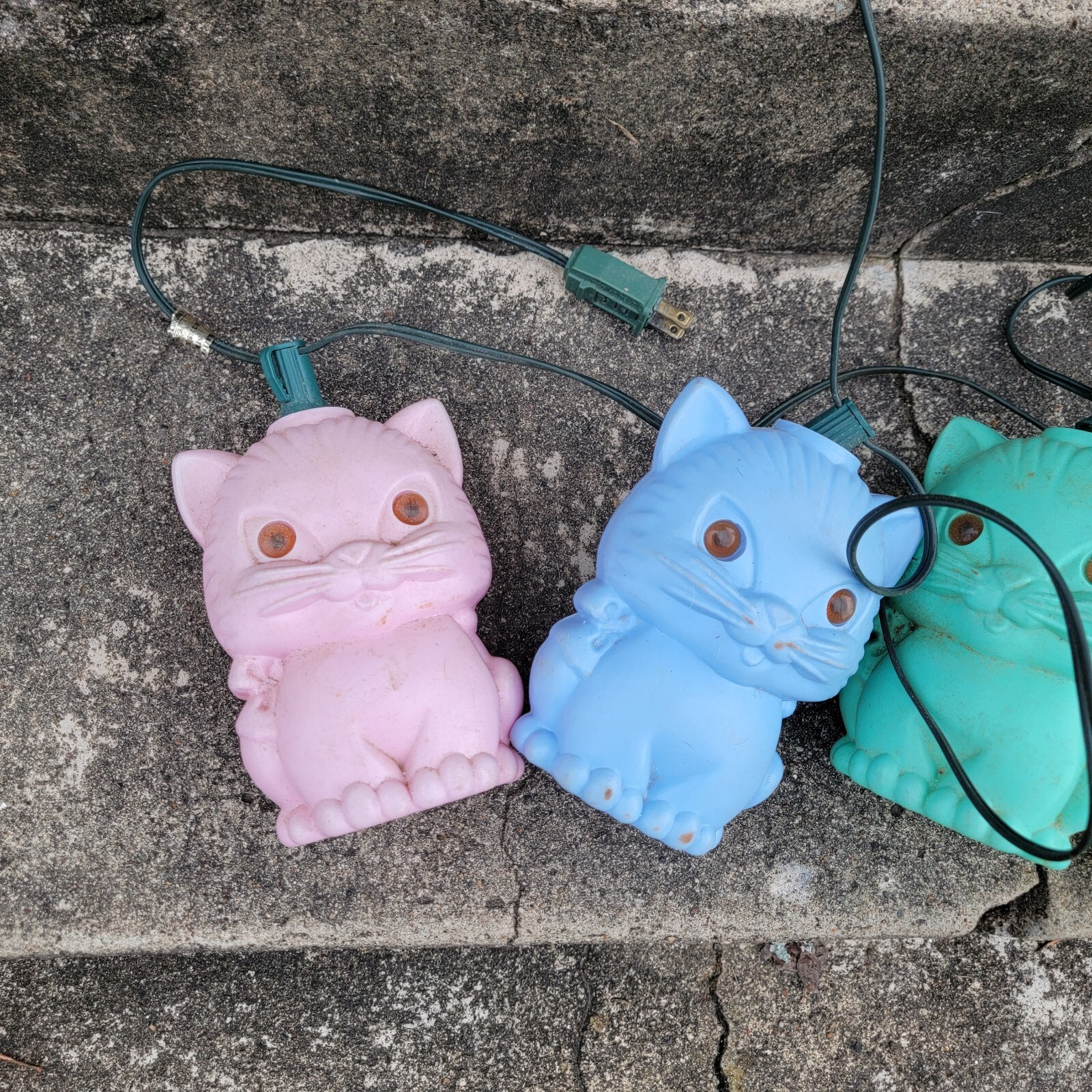 Vintage 7 Cat Blow Mold String Lights Patio Deck RV Camper 14”