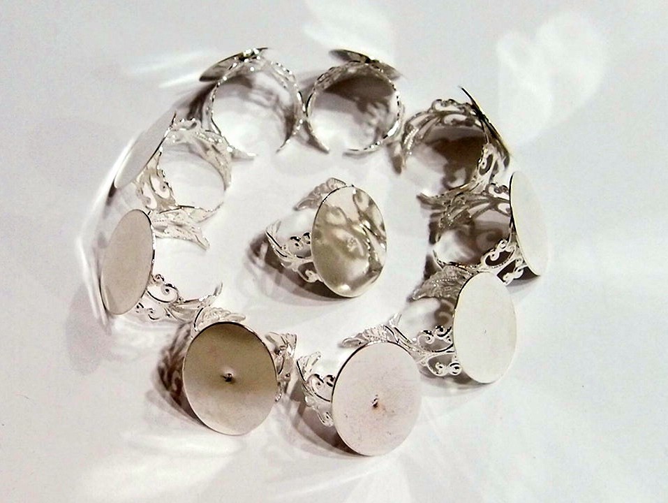30 of 25x18mm Shiny Silver Adjustable Flat Face Victorian Scroll Ring Settings