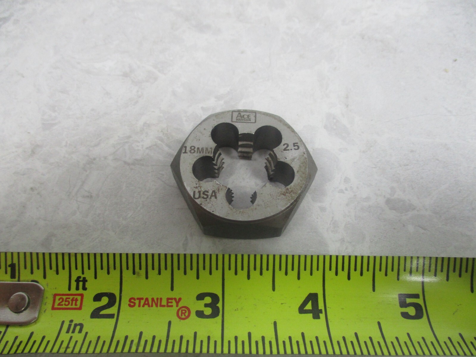 ACE HANSON DIE 18mm x 2.5 METRIC THREADING DIE, U0150