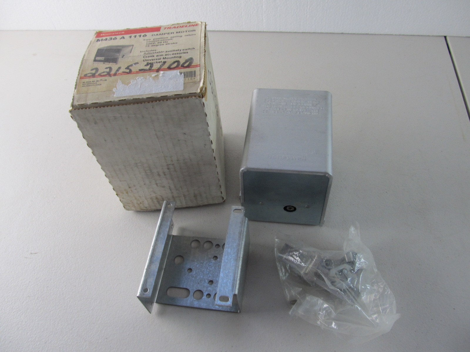 Honeywell M436A1116 / Damper Actuator / NEW Old Stock
