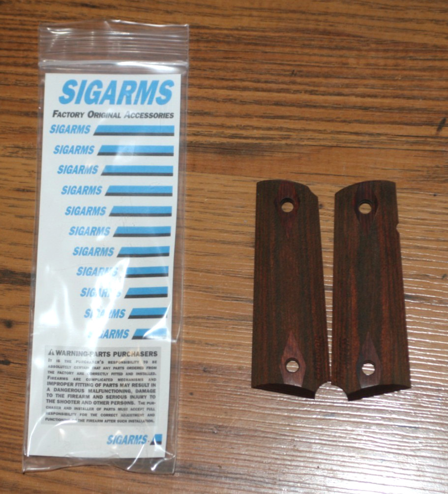 Sig Sauer 1911 Rosewood Strippled Grips - Full Size - Sig Logo - New