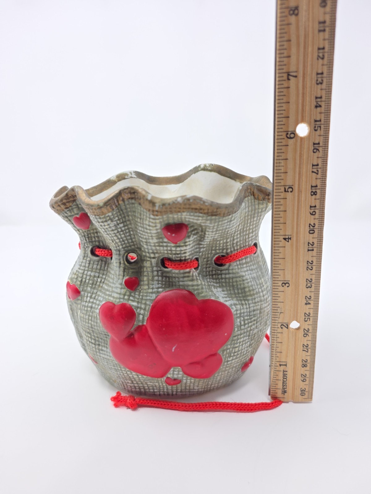 Tan planter candy dish with 2 hearts