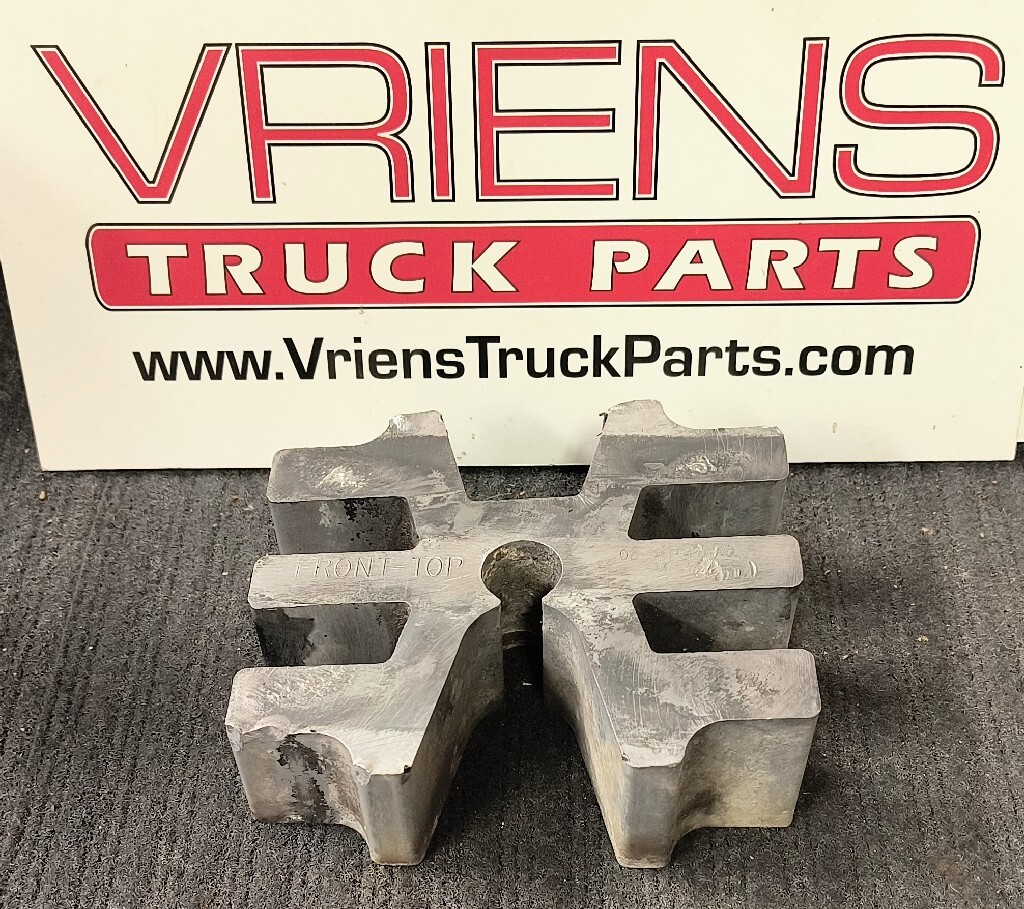 PETERBILT B80-6011-030 SPACER-FRONT SUSP OLD# 02-01701-0301 15/16"X1 1/16"