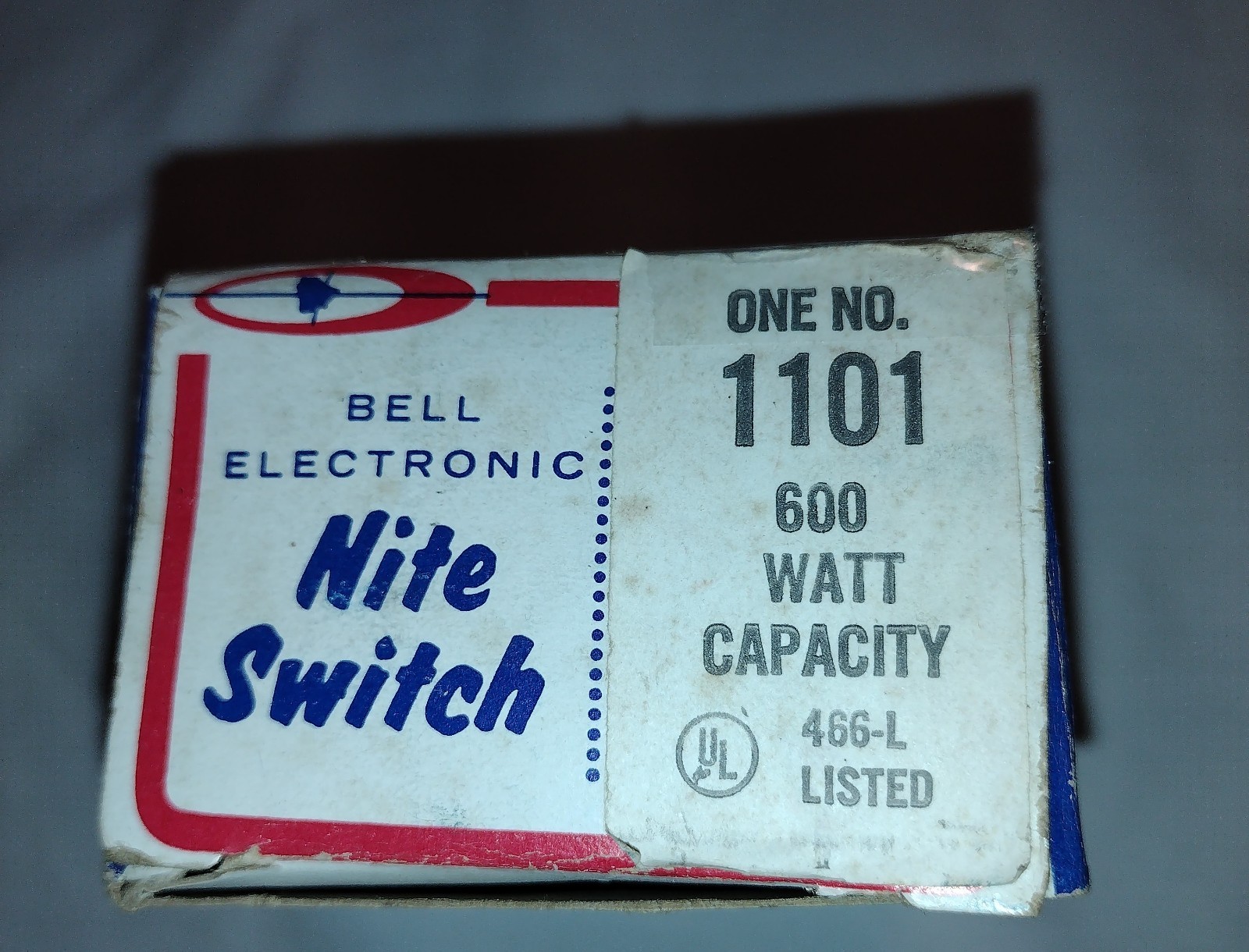 BELL ELECTRONIC "NIGHT SWITCH" NOS