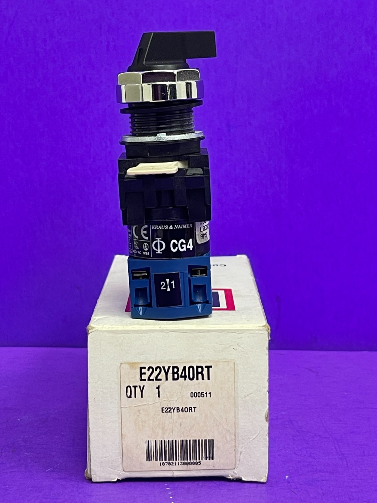 Cutler Hammer E22YB40RT 3 Position Selector Switch