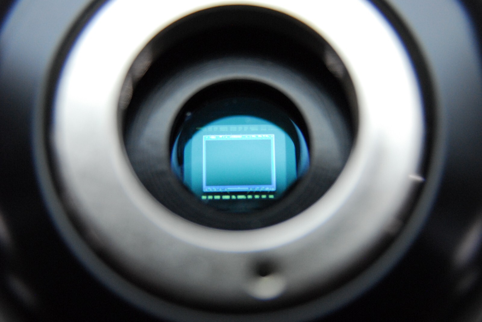 Olympus Q-Color3 3.2 Megapixel RTV CCD Microscope C-Mount Camera