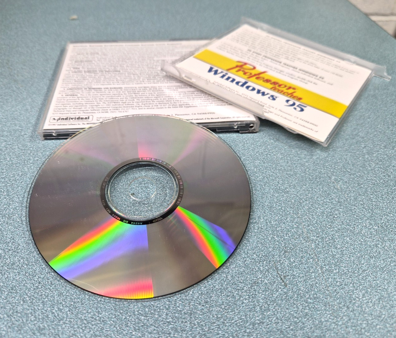 Microsoft Office 97 Pro Netscape Running Windows 98 CD Professor Teaches Lot