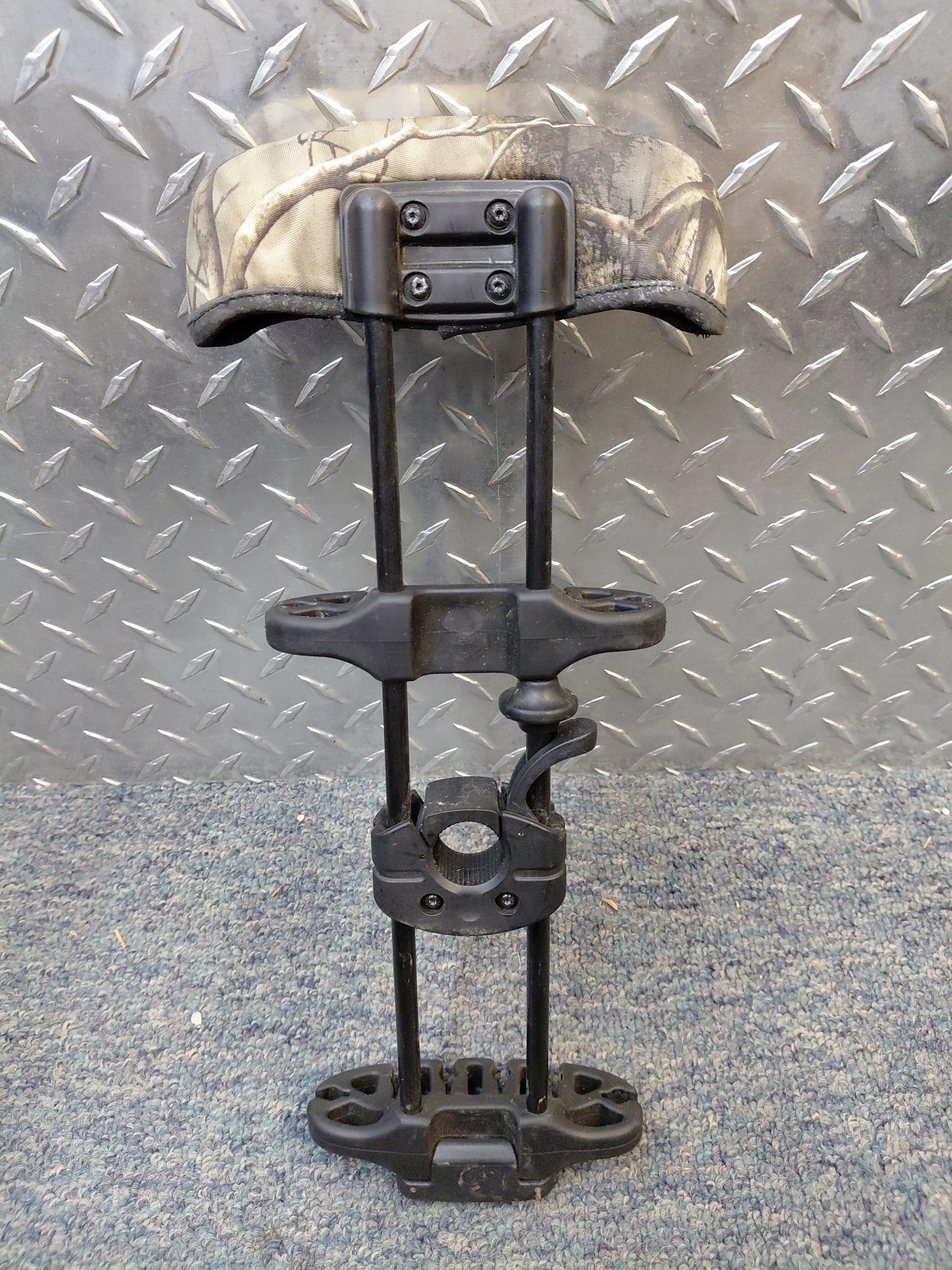 Hoyt Helix Ultra,Right Handed, W/SIGHT & QUIVER - FREE SHIPPING