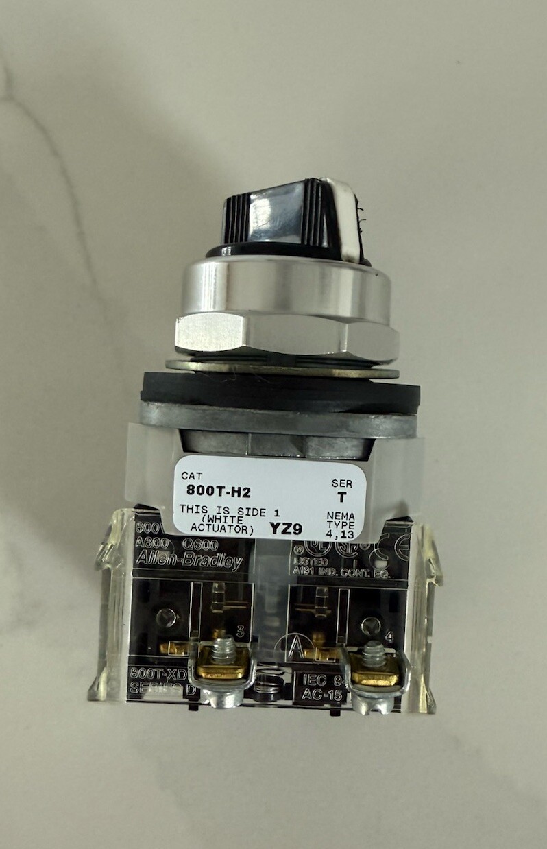 Allen Bradley 800T-H2 SER T Selector Switch Nema Type 4.13