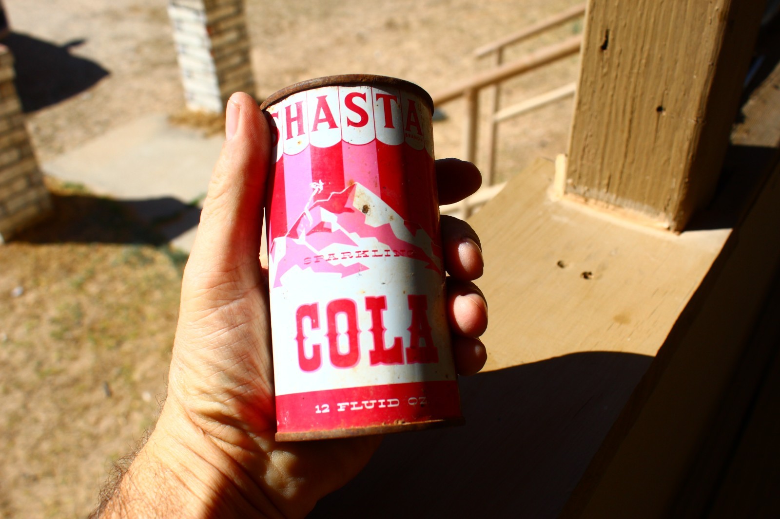 Shasta Cola Empty can 12 fluid ounces