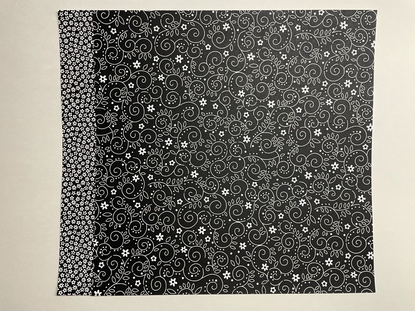 DOODLEBUG "BLACK AND WHITE" COLLECTION 12X12 SS PAPERS
