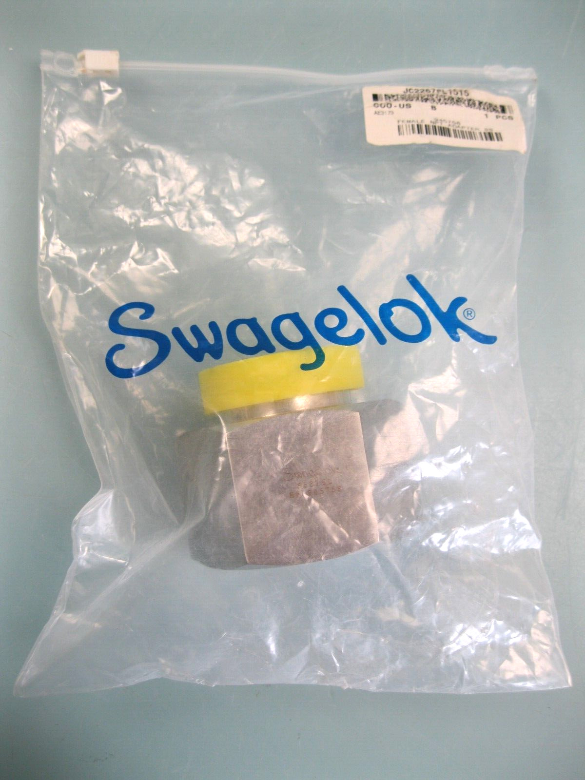 Swagelok 1-1/2" Tri-Clamp x 1-1/2" FNPT SS Female Adapter JC2267PL1515 NEW F4