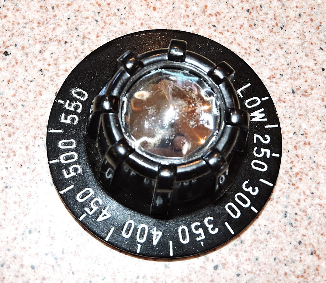 Bakers Pride 2R-S1057A OEM Knob, Thermostat, LOW-250-550