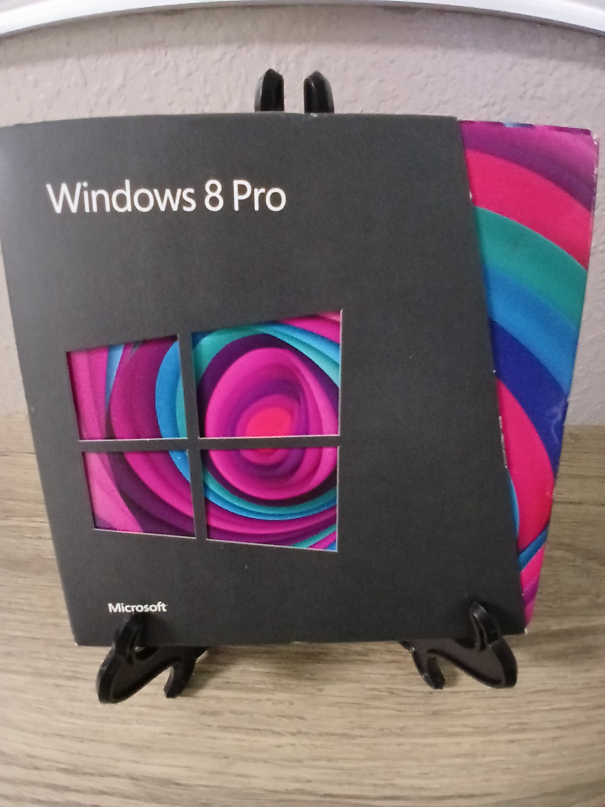 Microsoft Windows 8 Pro Retail DVD 32/64-Bit English - 1 Device (FQC-05957)