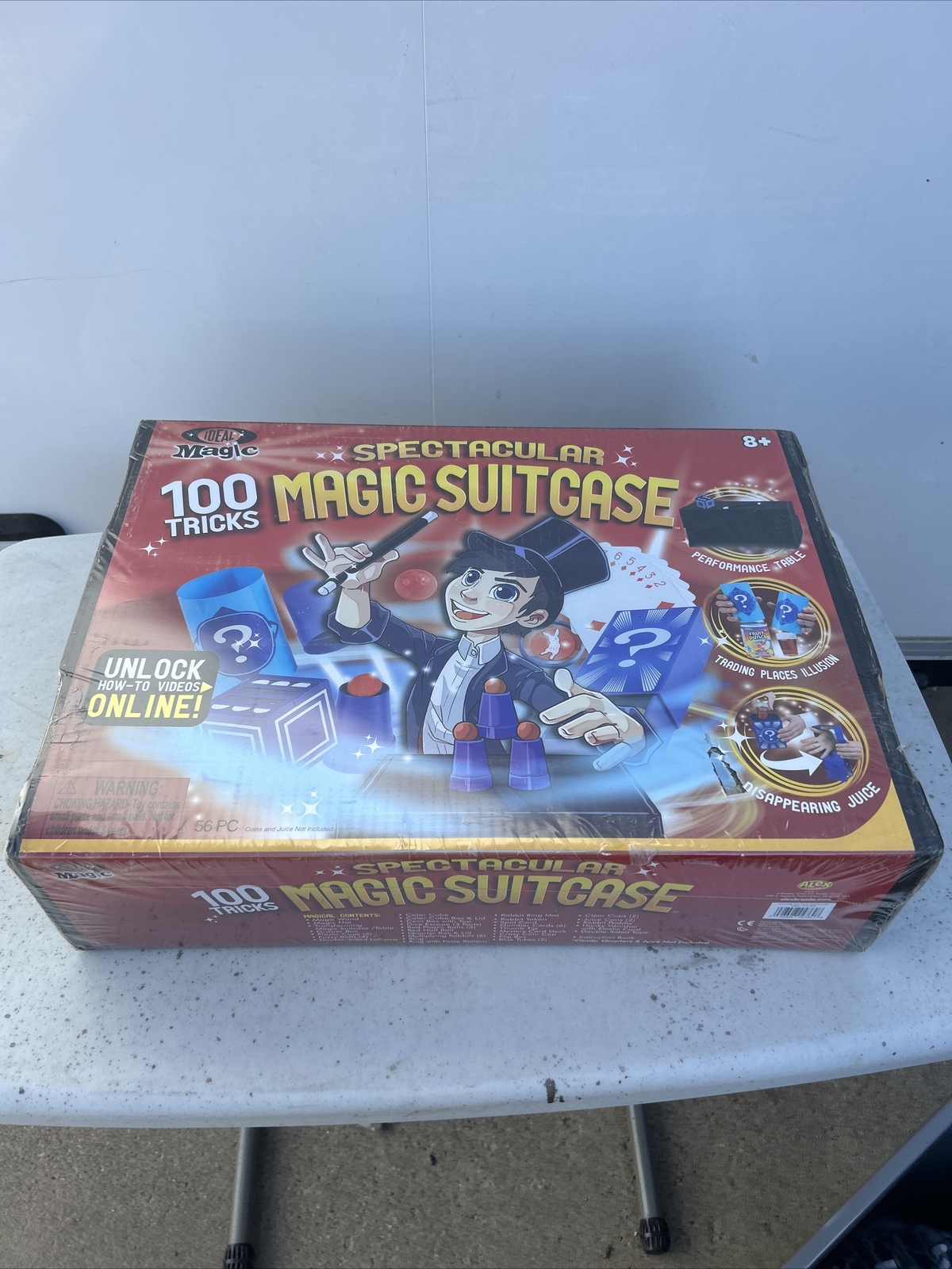Ideal Magic Spectacular Magic Suitcase - 100 Tricks with Props - Brand New