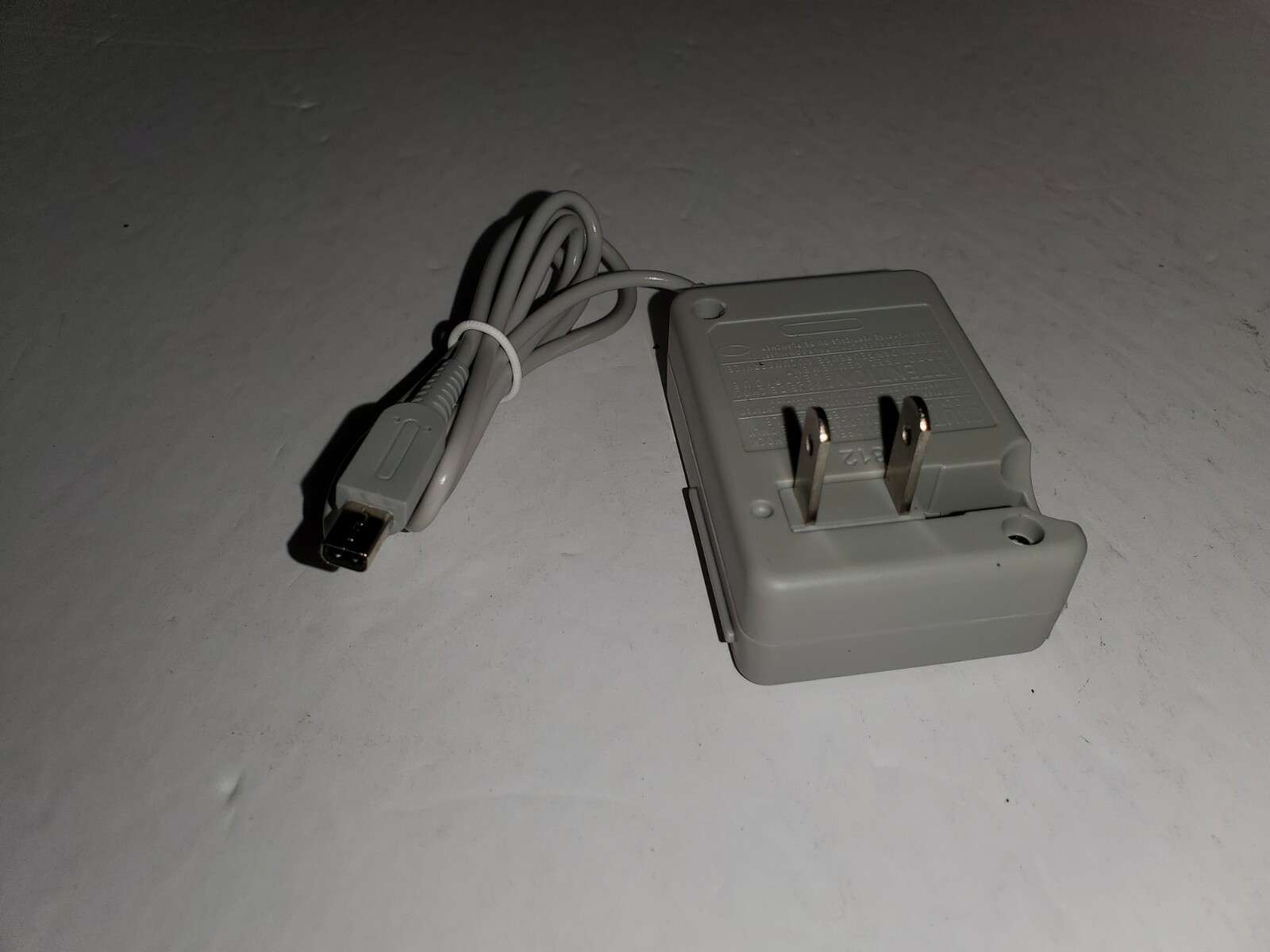 NEW AC Power Adapter W/Fold Away Prongs for 3DS XL/NEW 3DS XL DSI & DSI XL Q23