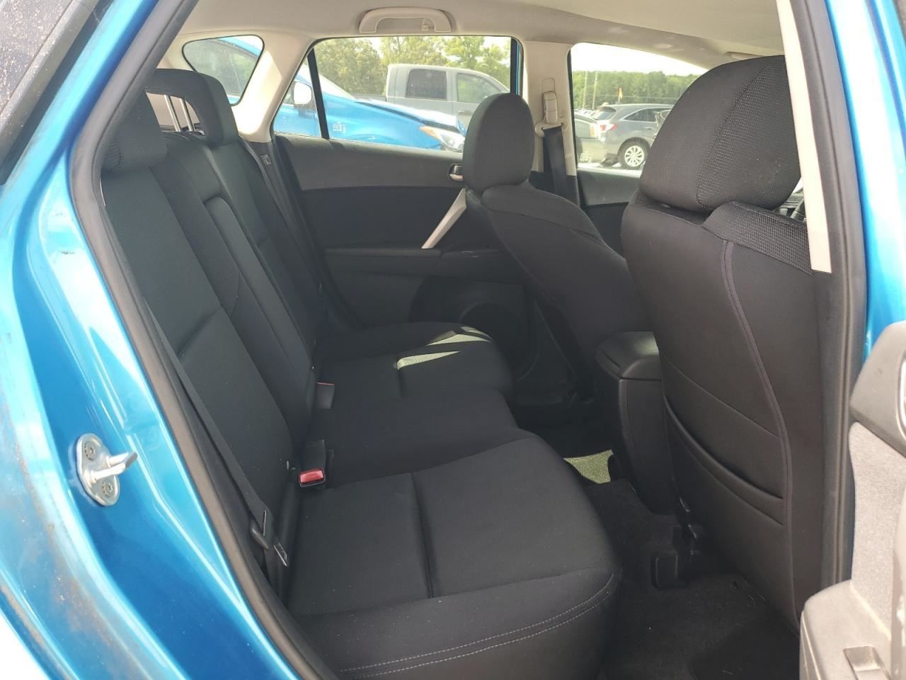 3 2010 Glove Box 4714040