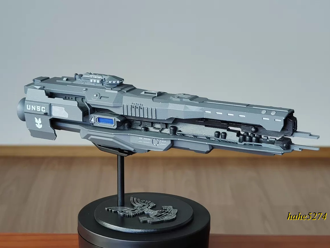 Halo UNSC Strident-Class Heavy Frigate Hand-Painted Resin Model Collectable Gift