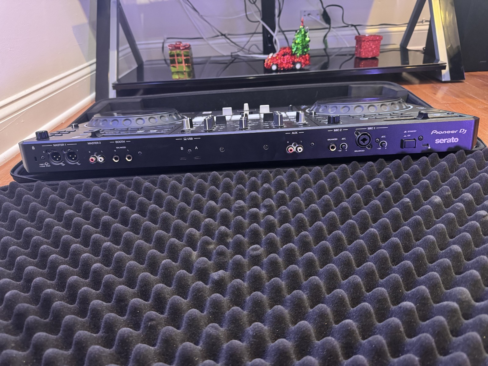 Pioneer DDJ-REV5 DJ Controller WITH Magma Bag CTRL Case included