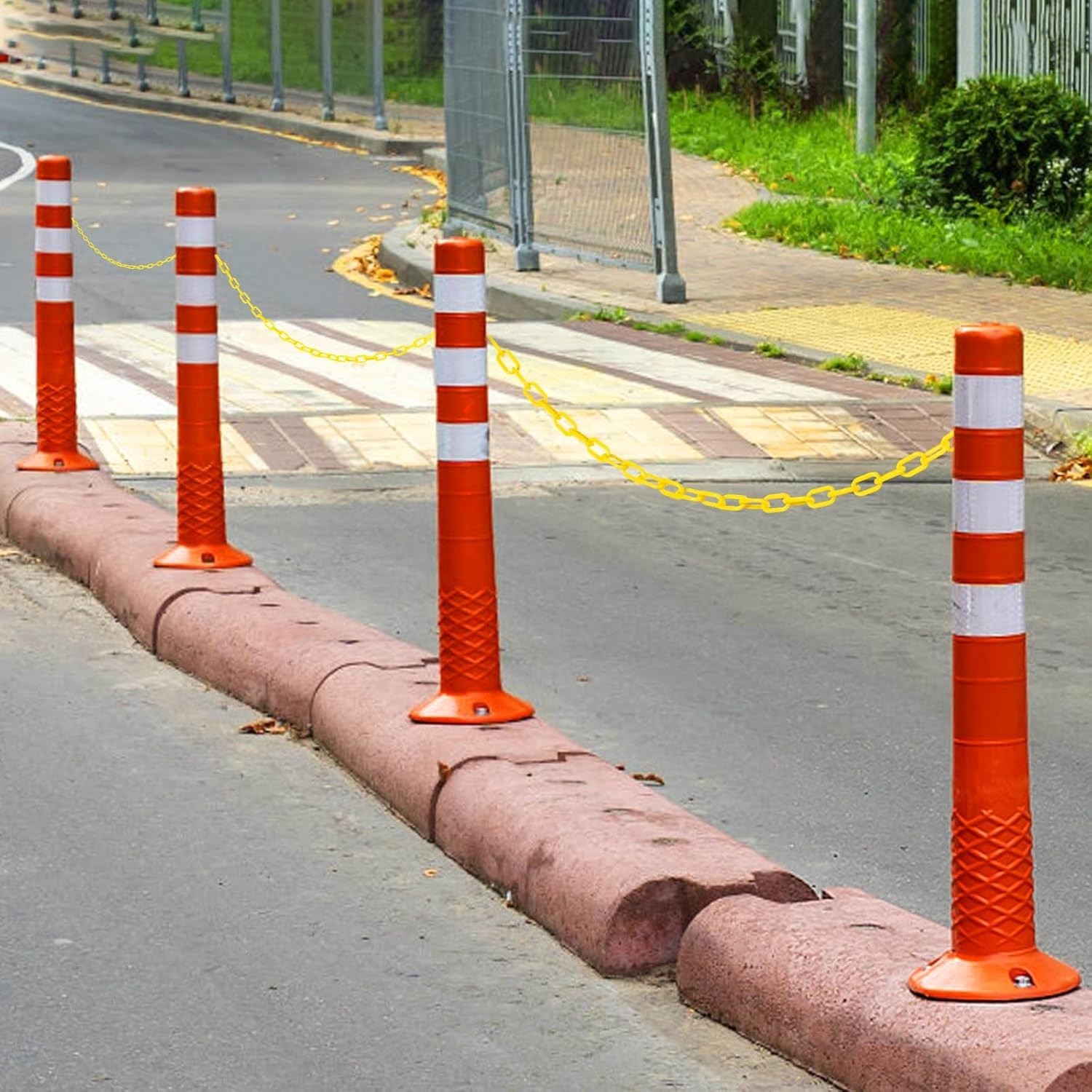 200FT High Visibility Yellow Plastic Chain for Effective Crowd Control Safety