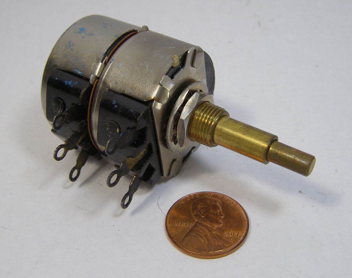 CTS 7250 2100-0342B R800 ohm 10K PRECISION POTENTIOMETER A-132