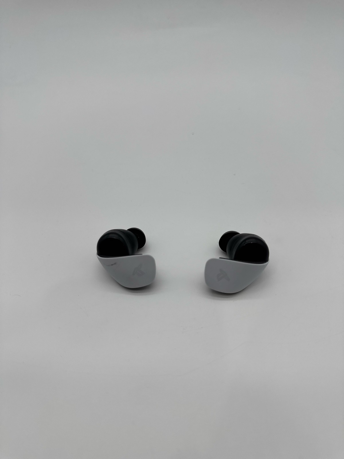 PlayStation Pulse Explore Wireless Earbuds Headset Bluetooth PS5 White