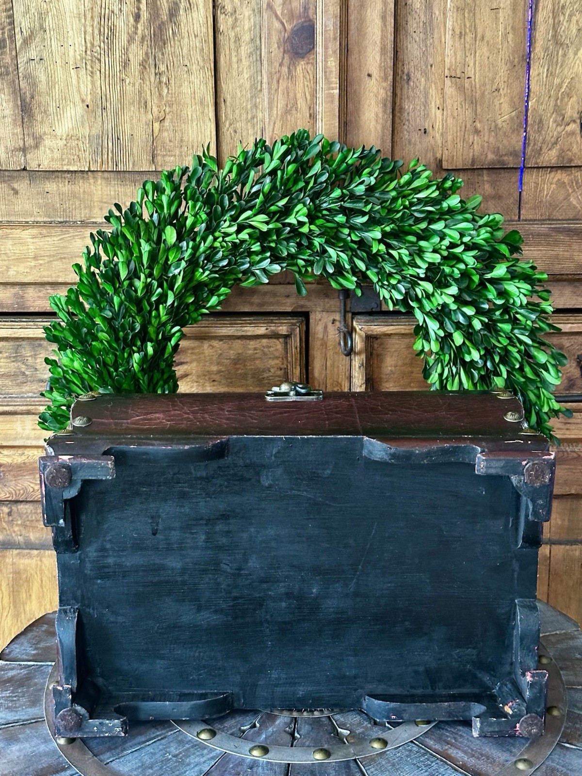 VTG Inspired Hinged/Lidded Faux Leather Rustic Decorative Footed Chest/Trunk