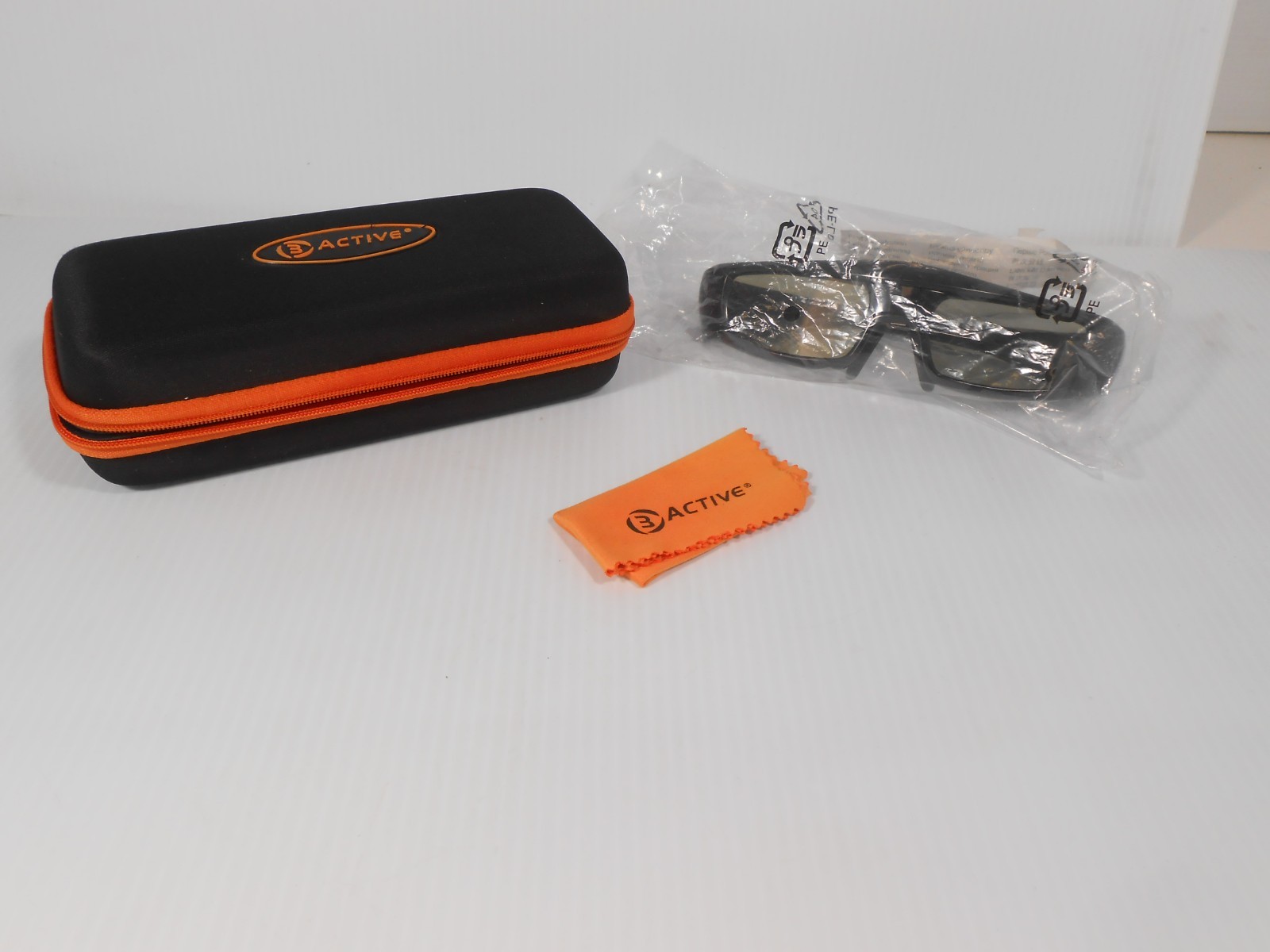 NEW Panasonic Viera Progressive 3D Full HD Active RF Glasses TYER3D4MU. NO CABLE