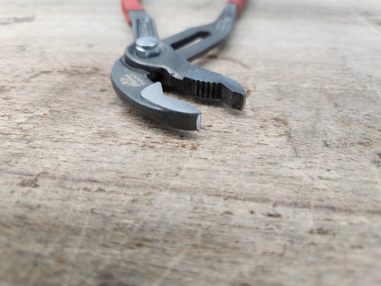 Mac Tools Self-Gripping Cobra Pliers 7" Knipex P7C