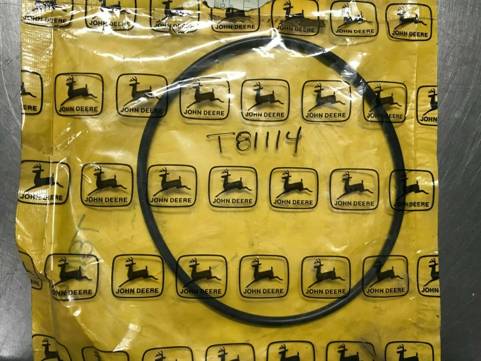 T81114  Genuine OEM  John Deere   O-RING SEAL